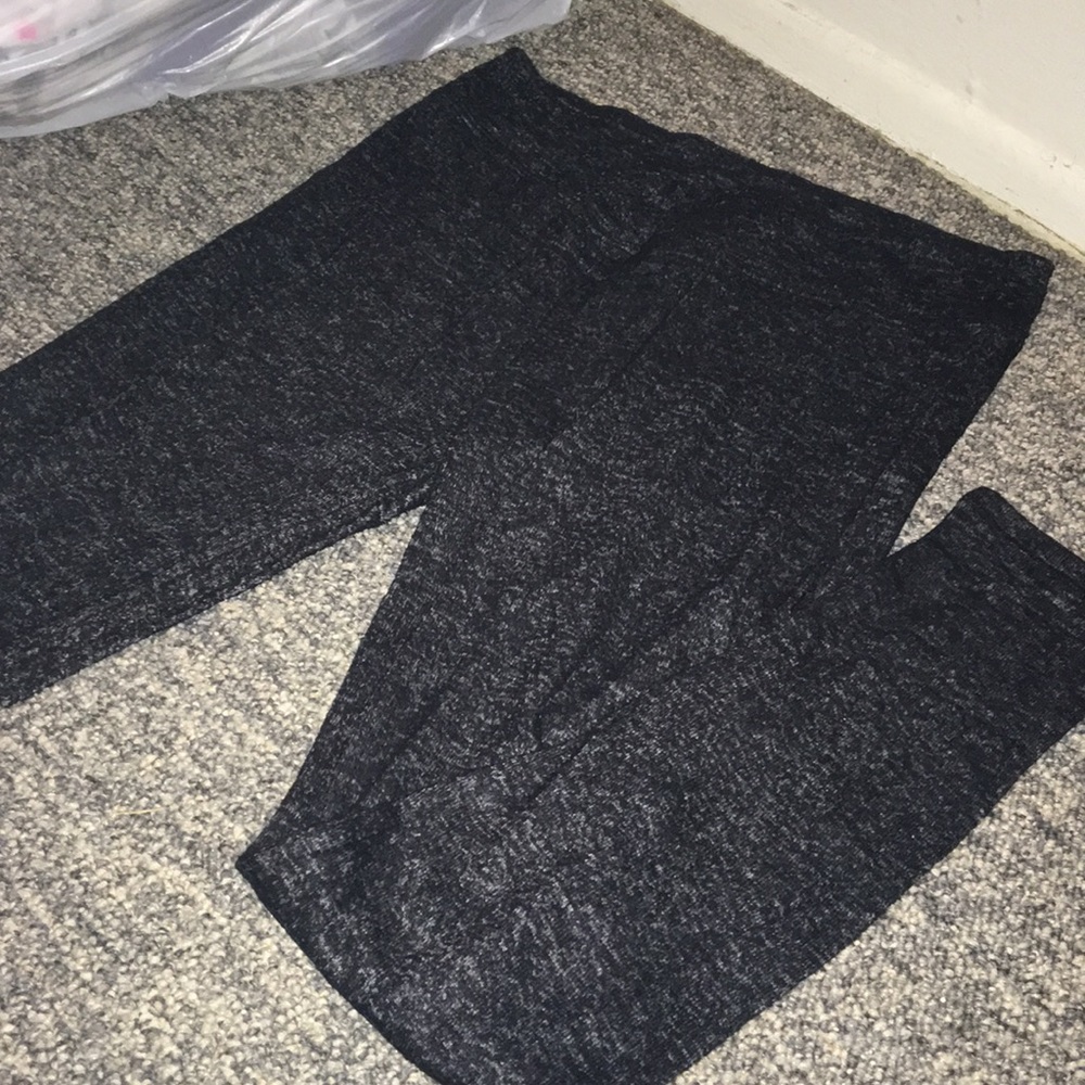 grey leggings